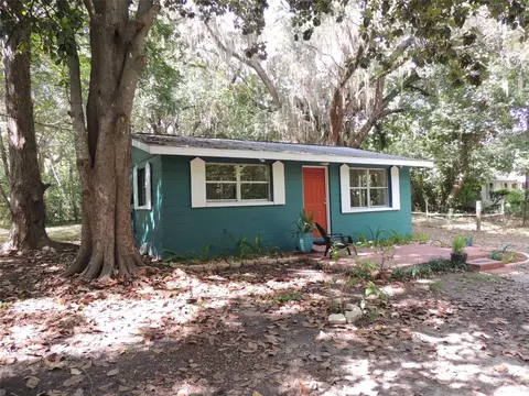 Exterior - 1146 NE 2nd Pl, Williston, FL 32696 photo 2 of 5