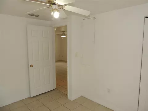 Bedroom - 1146 NE 2nd Pl, Williston, FL 32696 photo 8 of 8