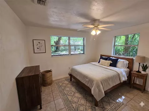 Bedroom - 1146 NE 2nd Pl, Williston, FL 32696 photo 2 of 8