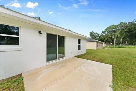 Exterior - 6026 NW 65th St, Ocala, FL 34482 photo 7 of 9