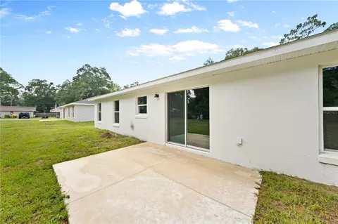 Exterior - 6026 NW 65th St, Ocala, FL 34482 photo 8 of 9