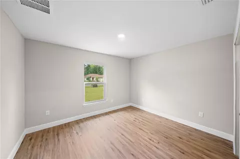 Bedroom - 6026 NW 65th St, Ocala, FL 34482 photo 6 of 7