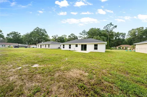 Exterior - 6026 NW 65th St, Ocala, FL 34482 photo 4 of 9