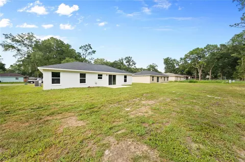 Exterior - 6026 NW 65th St, Ocala, FL 34482 photo 5 of 9