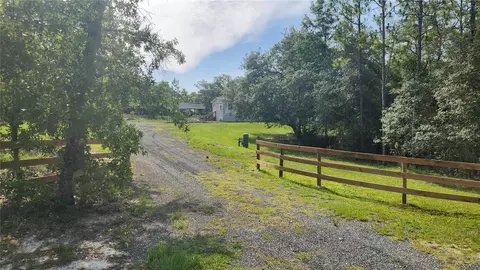 2251 SE 146th Cir, Morriston, FL 32668