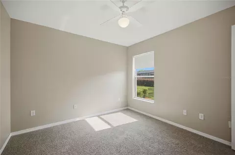 Bedroom - 334 Lake Dr, Ocala, FL 34472 photo 3 of 6