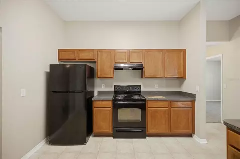 Kitchen - 334 Lake Dr, Ocala, FL 34472 photo 3 of 3