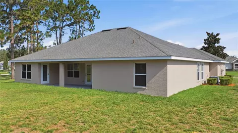 Exterior - 334 Lake Dr, Ocala, FL 34472 photo 4 of 6