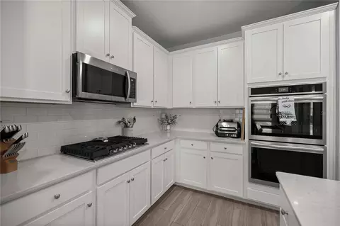 Kitchen - 4227 SE 11th Ave, Ocala, FL 34480 photo 3 of 3