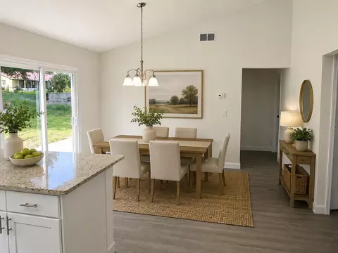 Dining - 340 Emerald Rd, Ocala, FL 34472 photo 2 of 2