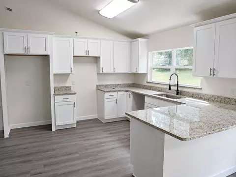 Kitchen - 340 Emerald Rd, Ocala, FL 34472 photo 1 of 2