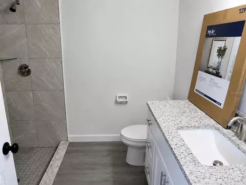 Bath - 340 Emerald Rd, Ocala, FL 34472 photo 2 of 3