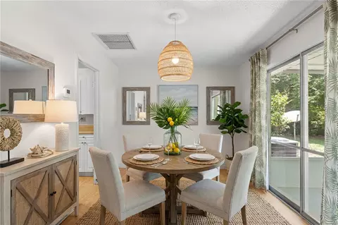 Dining - 3151 NE 176th Ter, Williston, FL 32696 photo 1 of 4