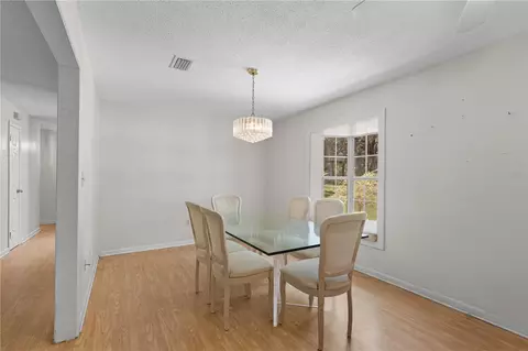 Dining - 3151 NE 176th Ter, Williston, FL 32696 photo 3 of 4