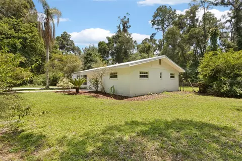 Exterior - 3151 NE 176th Ter, Williston, FL 32696 photo 15 of 18
