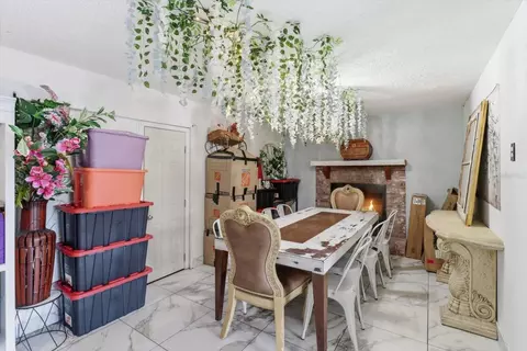 Dining - 1736 NW 26th Pl, Ocala, FL 34475 photo 1 of 2