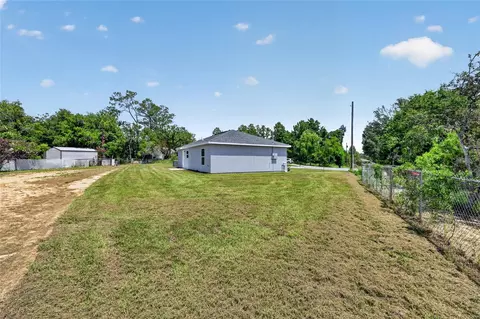 Exterior - 8 Oak Circle Trce, Ocala, FL 34472 photo 7 of 8