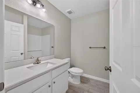 Bath - 8 Oak Circle Trce, Ocala, FL 34472 photo 1 of 3