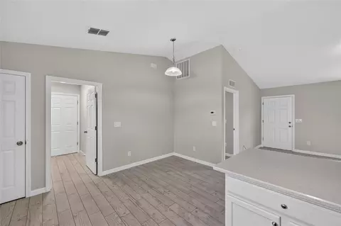 Entry Way - 8 Oak Circle Trce, Ocala, FL 34472 photo 6 of 6