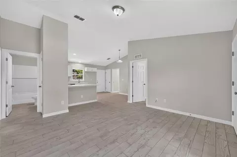 Living - 8 Oak Circle Trce, Ocala, FL 34472 photo 1 of 4