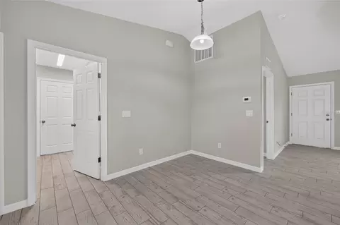 Entry Way - 8 Oak Circle Trce, Ocala, FL 34472 photo 4 of 6