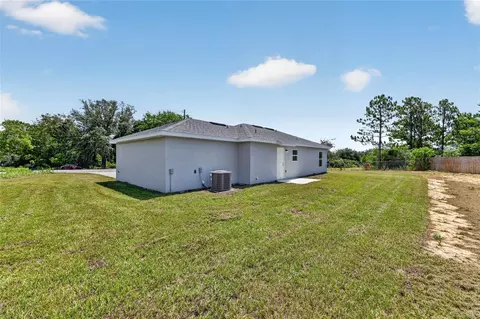 Exterior - 8 Oak Circle Trce, Ocala, FL 34472 photo 4 of 8