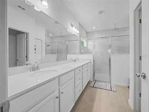 Bath - 7672 SW 74th Loop, Ocala, FL 34481 photo 2 of 3