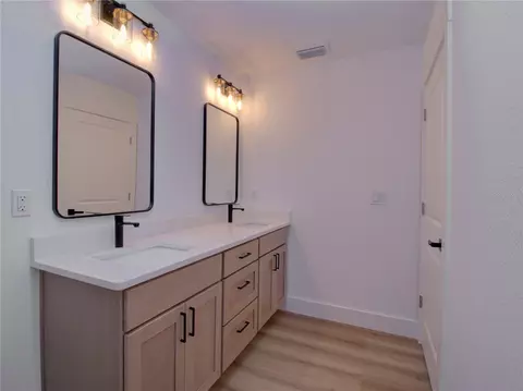 Bath - 9721 Bahia Rd, Ocala, FL 34472 photo 2 of 6
