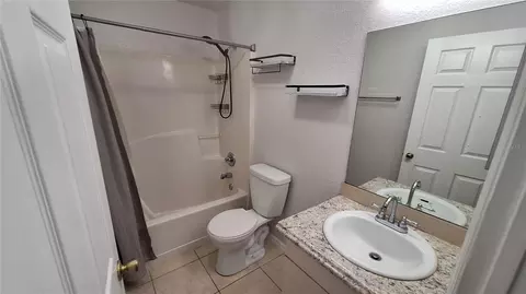 Bath - 80 Pecan Pass, Ocala, FL 34472 photo 3 of 3