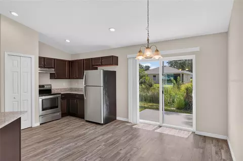 Kitchen - 8111 SW 132nd Loop, Ocala, FL 34473 photo 2 of 7