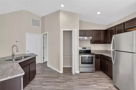 Kitchen - 8111 SW 132nd Loop, Ocala, FL 34473 photo 7 of 7