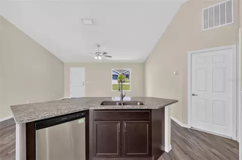 Kitchen - 8111 SW 132nd Loop, Ocala, FL 34473 photo 5 of 7