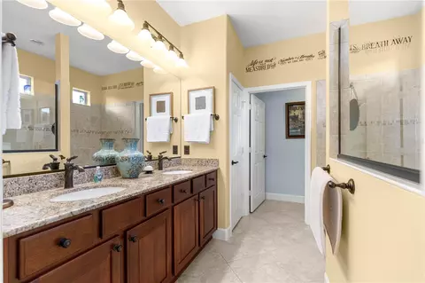 Bath - 9530 SW 70th Loop, Ocala, FL 34481 photo 1 of 4