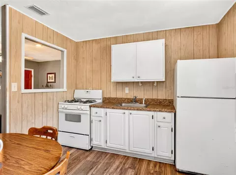 Kitchen - 3312 NE 16th Ct, Ocala, FL 34479 photo 1 of 2