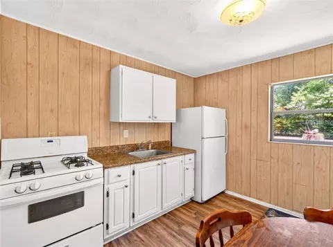 Kitchen - 3312 NE 16th Ct, Ocala, FL 34479 photo 2 of 2