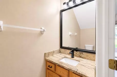 Bath - 1636 W Spring Meadow Loop, Lecanto, FL 34461 photo 1 of 3