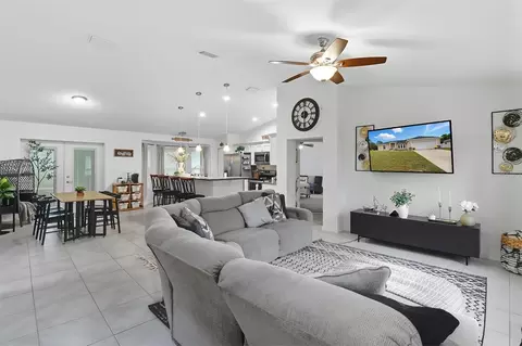 6651 SW 151st Loop, Ocala, FL 34473 photo 4
