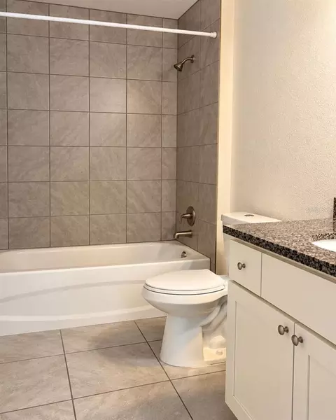 Bath - 6651 SW 151st Loop, Ocala, FL 34473 photo 4 of 5