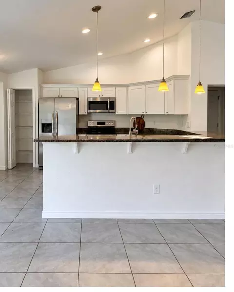 Kitchen - 6651 SW 151st Loop, Ocala, FL 34473 photo 1 of 5