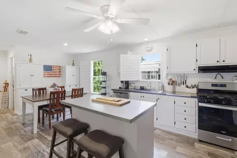 Kitchen - 4370 E Amherst St, Hernando, FL 34442 photo 2 of 4