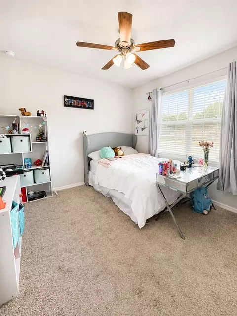 Bedroom - 5254 SE 91st St, Ocala, FL 34480 photo 2 of 2