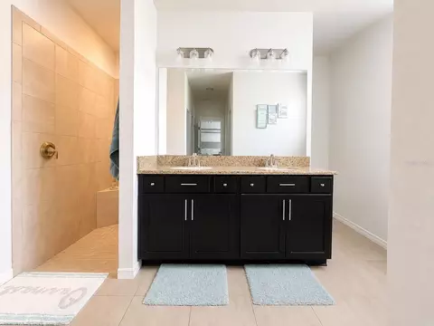 Bath - 5254 SE 91st St, Ocala, FL 34480 photo 2 of 2