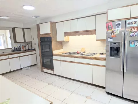 Kitchen - 1750 SE 80th St, Ocala, FL 34480 photo 1 of 7