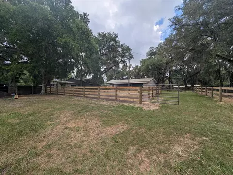 Exterior - 1750 SE 80th St, Ocala, FL 34480 photo 19 of 25
