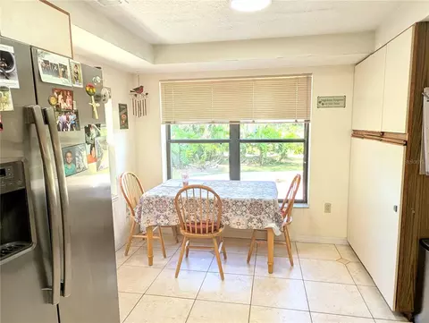 Kitchen - 1750 SE 80th St, Ocala, FL 34480 photo 4 of 7