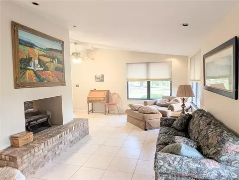 Living - 1750 SE 80th St, Ocala, FL 34480 photo 3 of 9