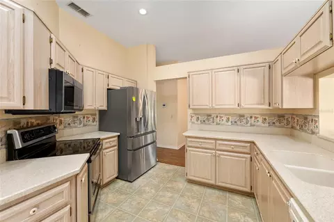 Kitchen - 4611 N Rushmore Loop, Beverly Hills, FL 34465 photo 3 of 5
