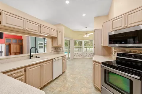 Kitchen - 4611 N Rushmore Loop, Beverly Hills, FL 34465 photo 5 of 5