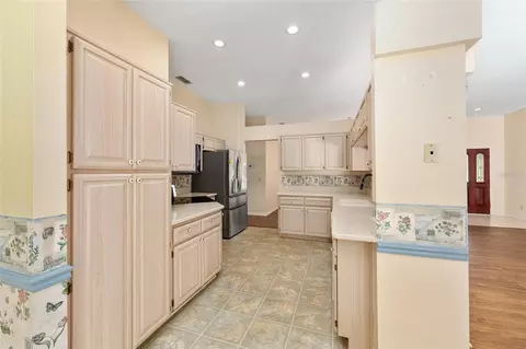 Kitchen - 4611 N Rushmore Loop, Beverly Hills, FL 34465 photo 1 of 5