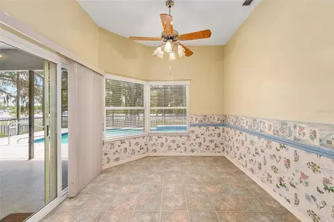 Dining - 4611 N Rushmore Loop, Beverly Hills, FL 34465 photo 2 of 3